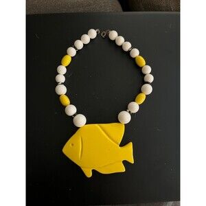 True Vintage 1980’s Yellow & white Fish Necklace Choker Plastic Beads 80s